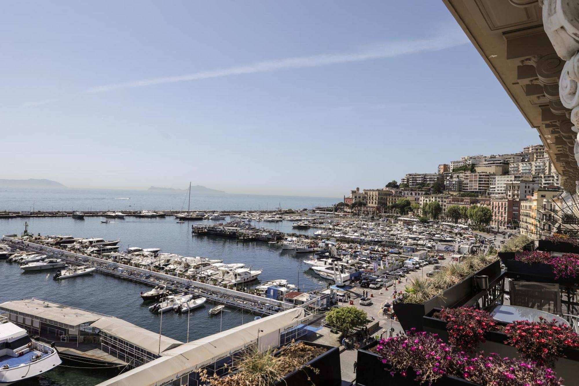 Demetra Luxury Suites Neapel Exterior foto